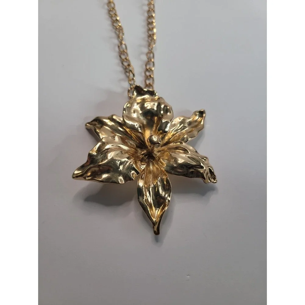 Gold Tone Flower Pendant Necklace Large Statement Floral Boho Vintage Style